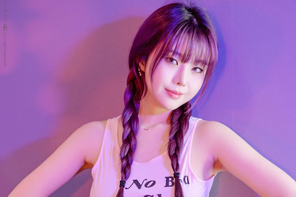 Yuna(윤아) SAINT Photolife Yuna Vol.51 Pretty Savage [71P-519MB]-绅士网