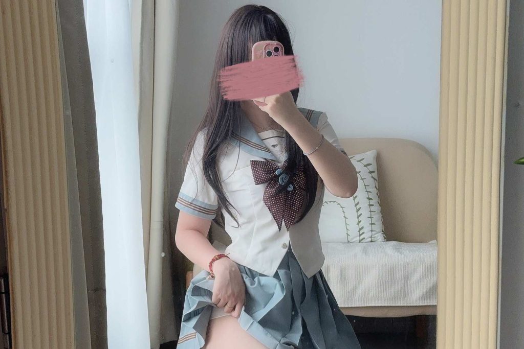 洛桑w伊梓 25年10月会员专属 白丝jk [34P-252MB]-绅士网