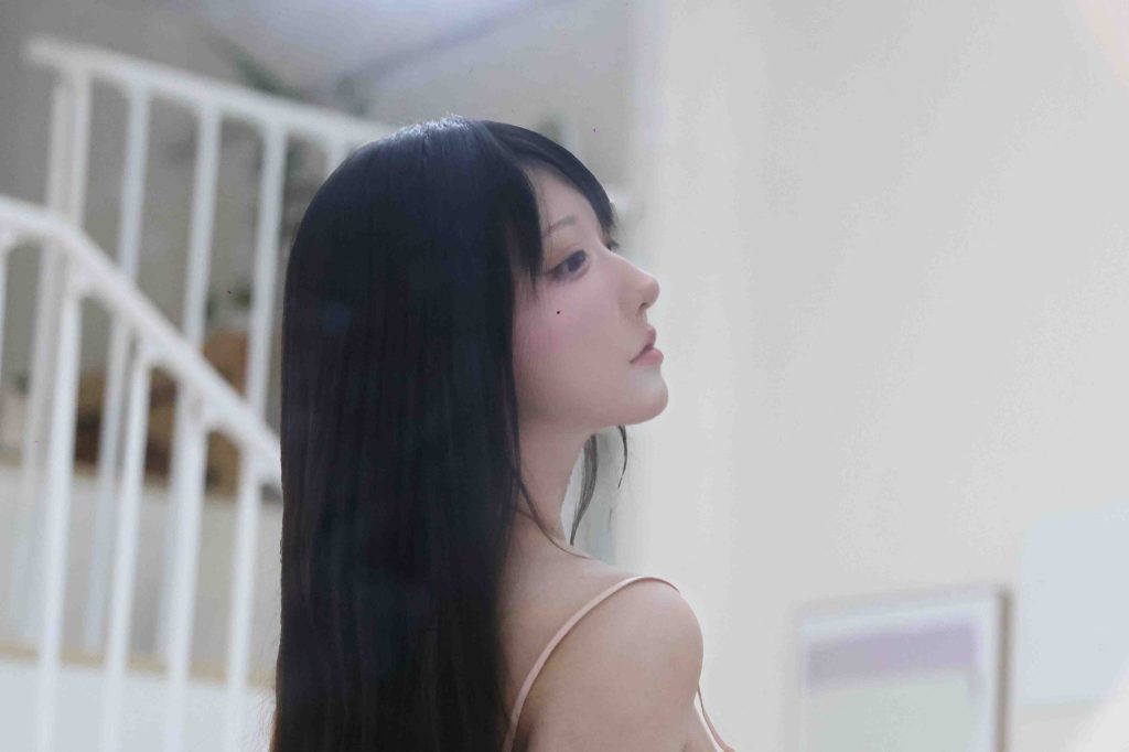 韩熙子Hayley 光影里的她 [23P-132MB]-绅士网