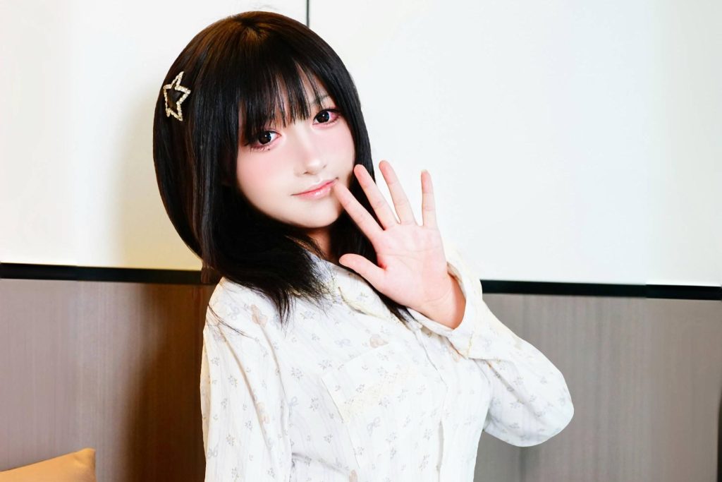 韩熙子Hayley 春日限定甜妹 [18P-77MB]-绅士网
