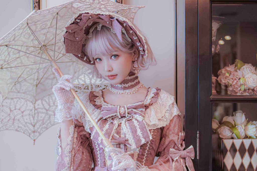 ElyEE子 26年5月A+B+C Set & Selfie [182P-9V-818MB]-绅士网